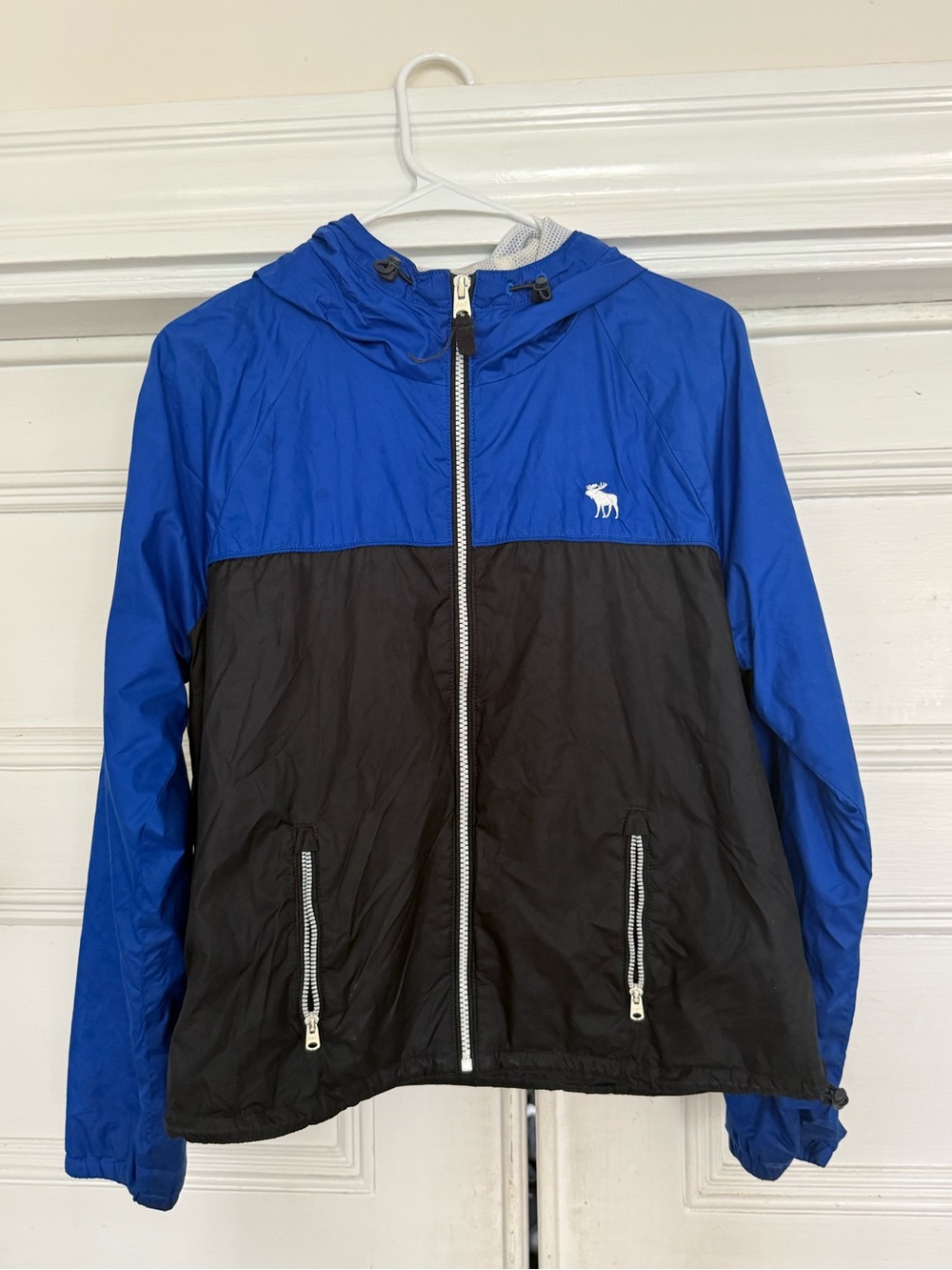 Abercrombie & Fitch Blue and Black Hooded Windbreaker
